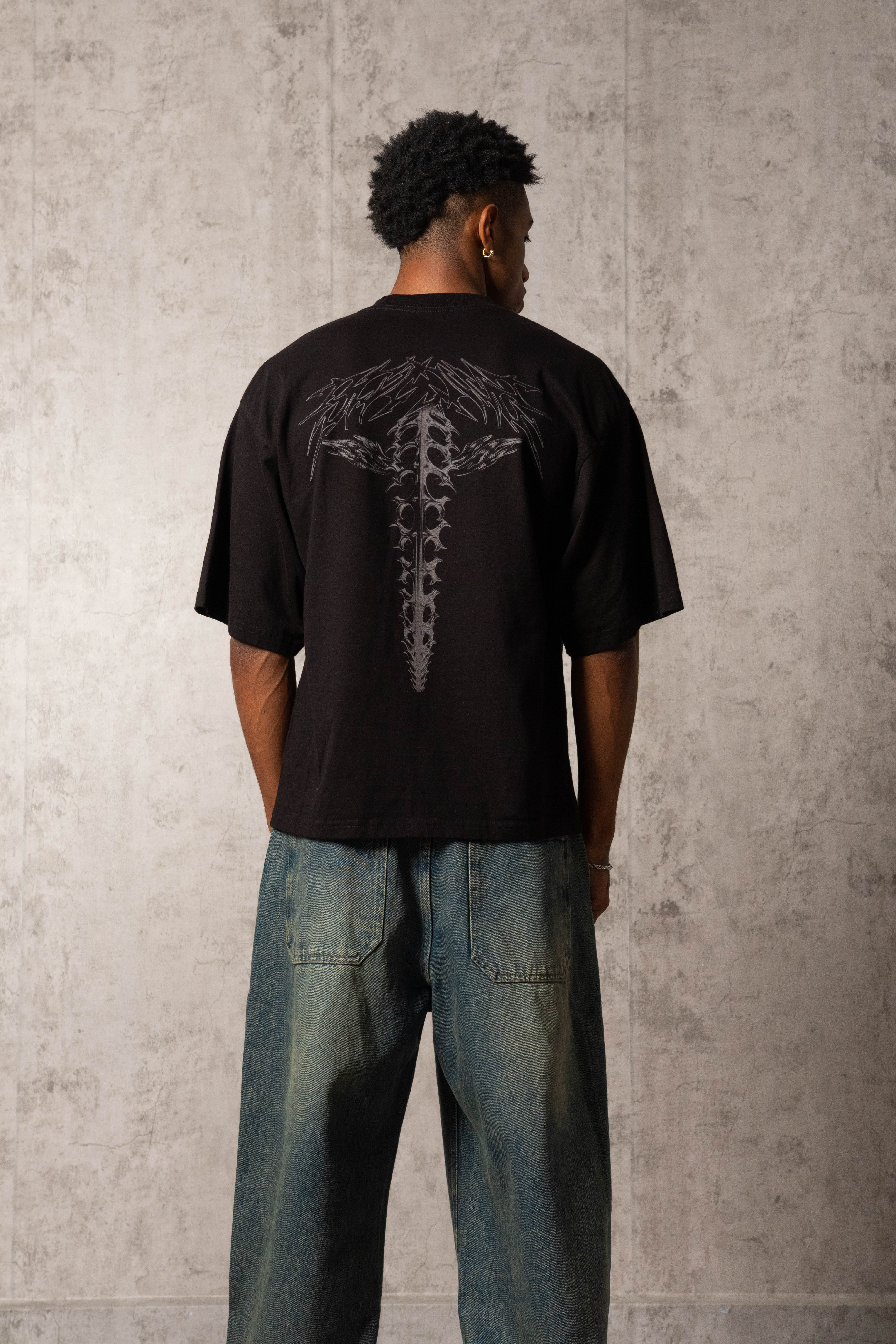 POLO MURCIÉLAGO SPINE SWORD NEGRO - Image 4