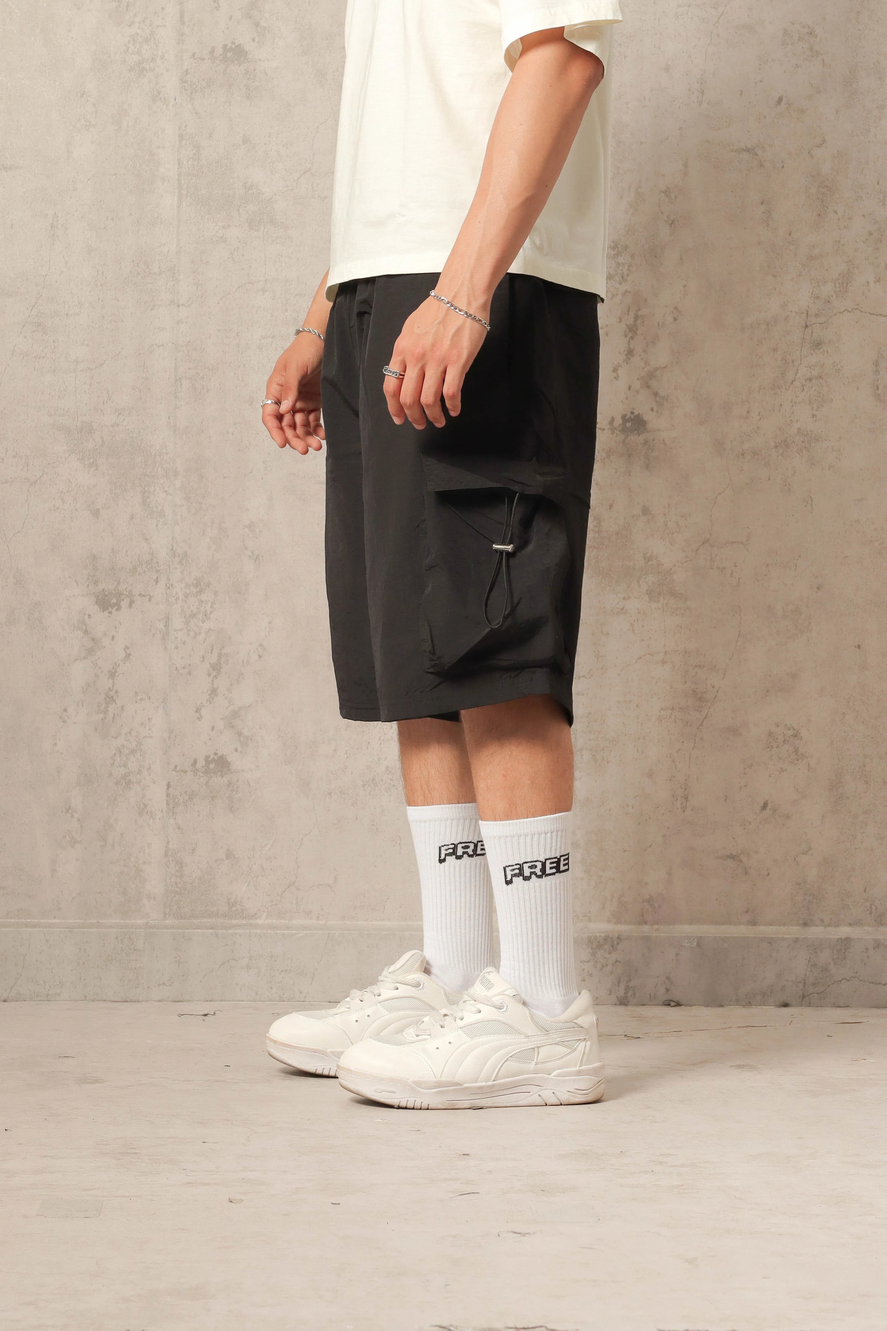 SHORT PARACHUTE CARGO NEGRO - Image 5